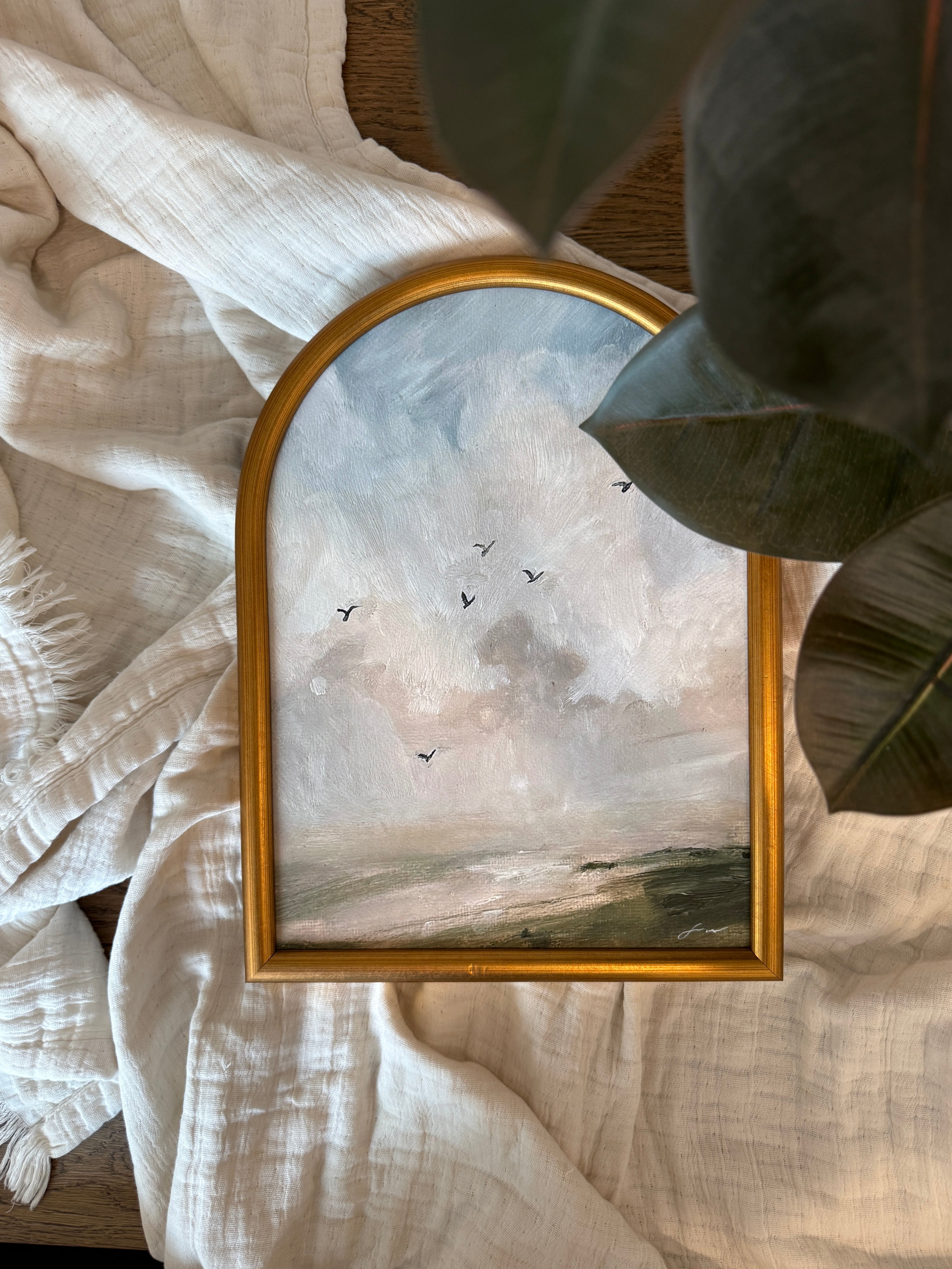 Arched “look at the birds” print